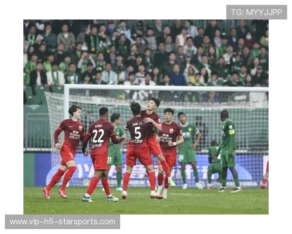 中超赛场上的经典对决被球迷反复讨论，中超最精彩的一场比赛