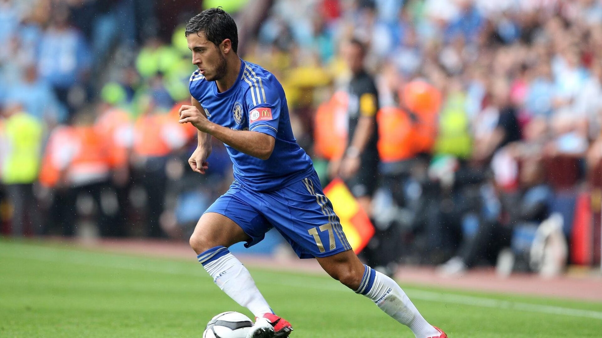 星空体育登录入口-英超神奇2-2！曼联客场绝平：5场不败+11轮18分，有望争前四，英超-曼联2-1逆转重夺榜首